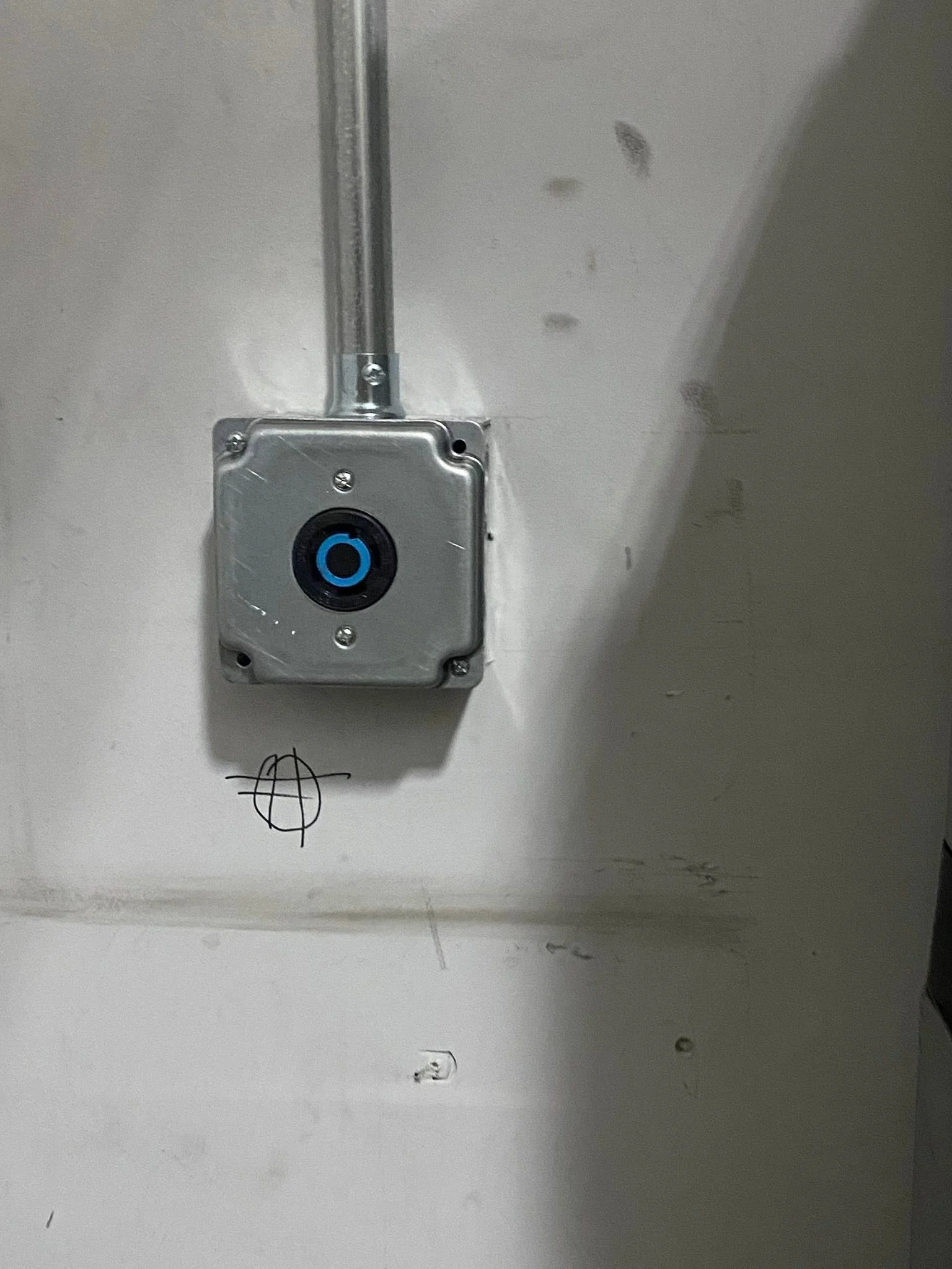Device & Exposed Surface Conduit